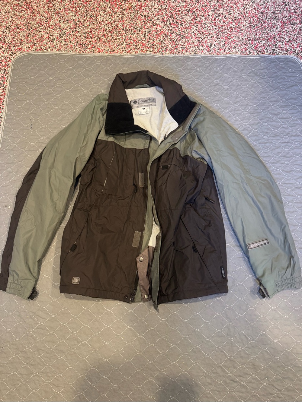 Vintage Columbia “Convert” Men's Ski/Snowboard Jacket